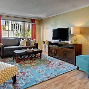 Vibrant Downtown, King Bed, Work Desk & Kitchen Seattle